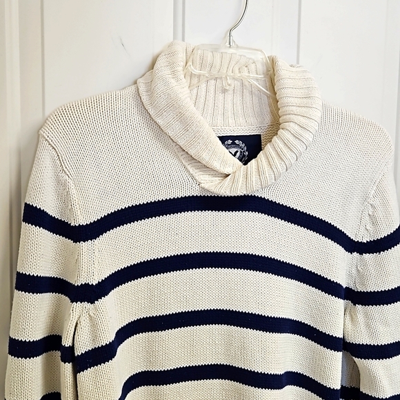 American Eagle Fisherman Sweater - Picture 2 of 4
